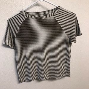 American eagle black and white striped T-shirt
